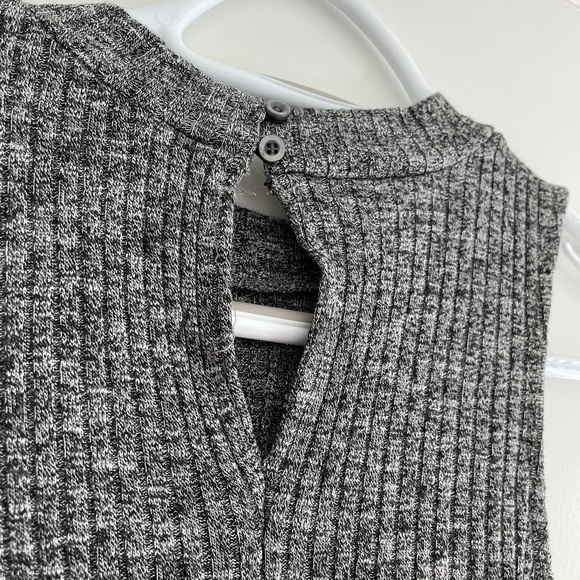 Hollister Gray Ribbed Tank - Picture 5 of 8